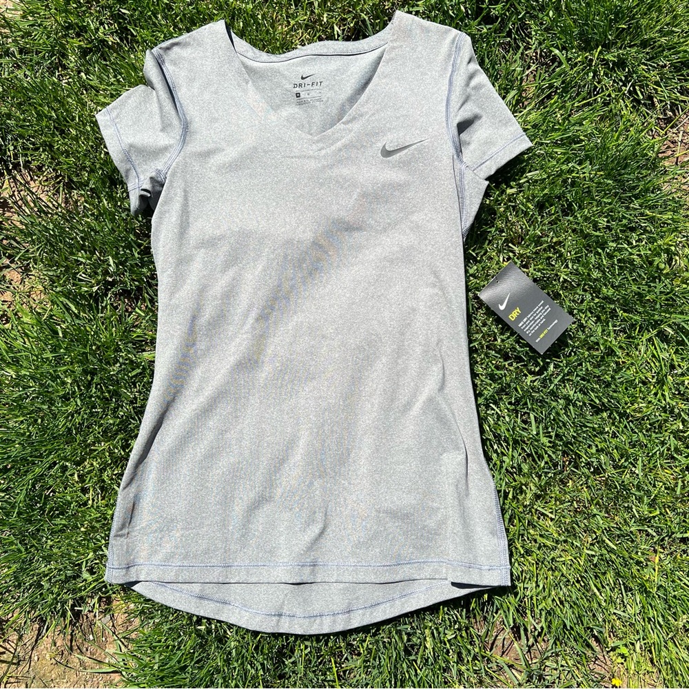 Grey Nike Dry Fit T-Shirt - Size M
